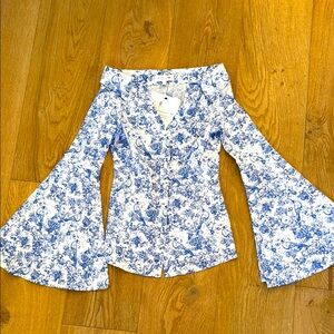NWT!!! Caroline Constas Blue and White Floral Blouse Size Small